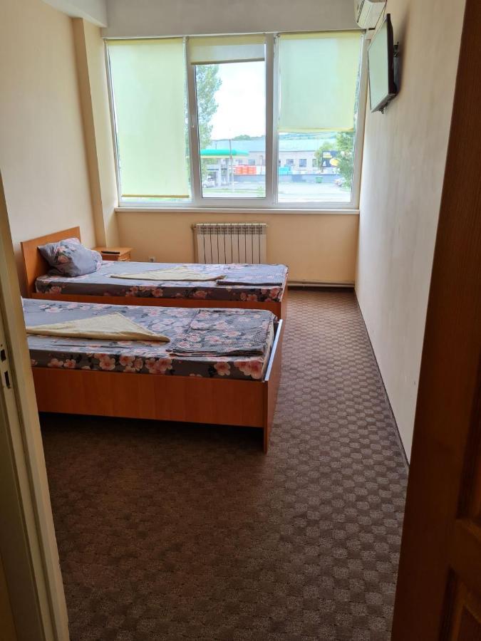 Готель Ас Берегово Buitenkant foto